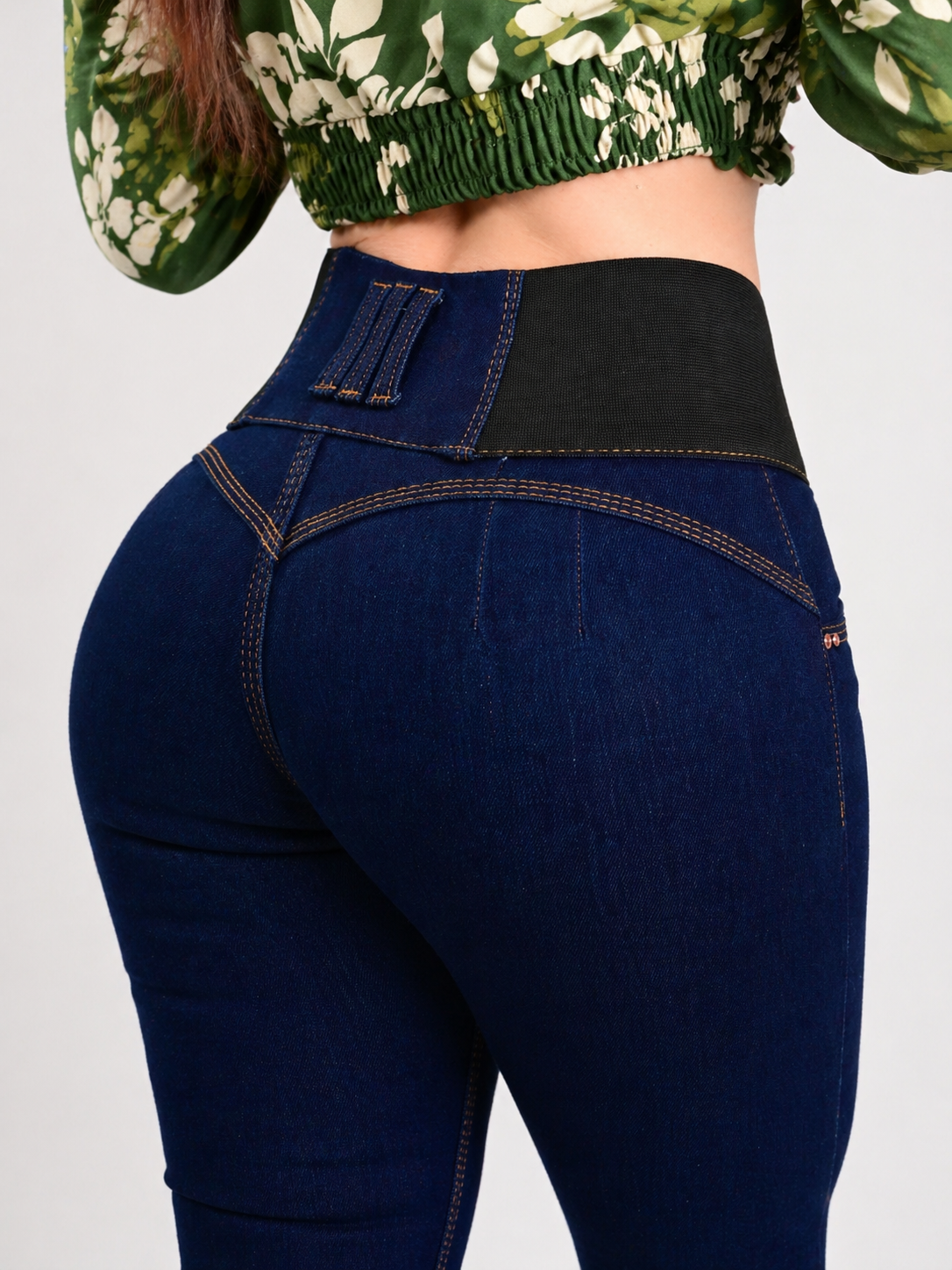 Pantalón de mezclilla Itzi 383