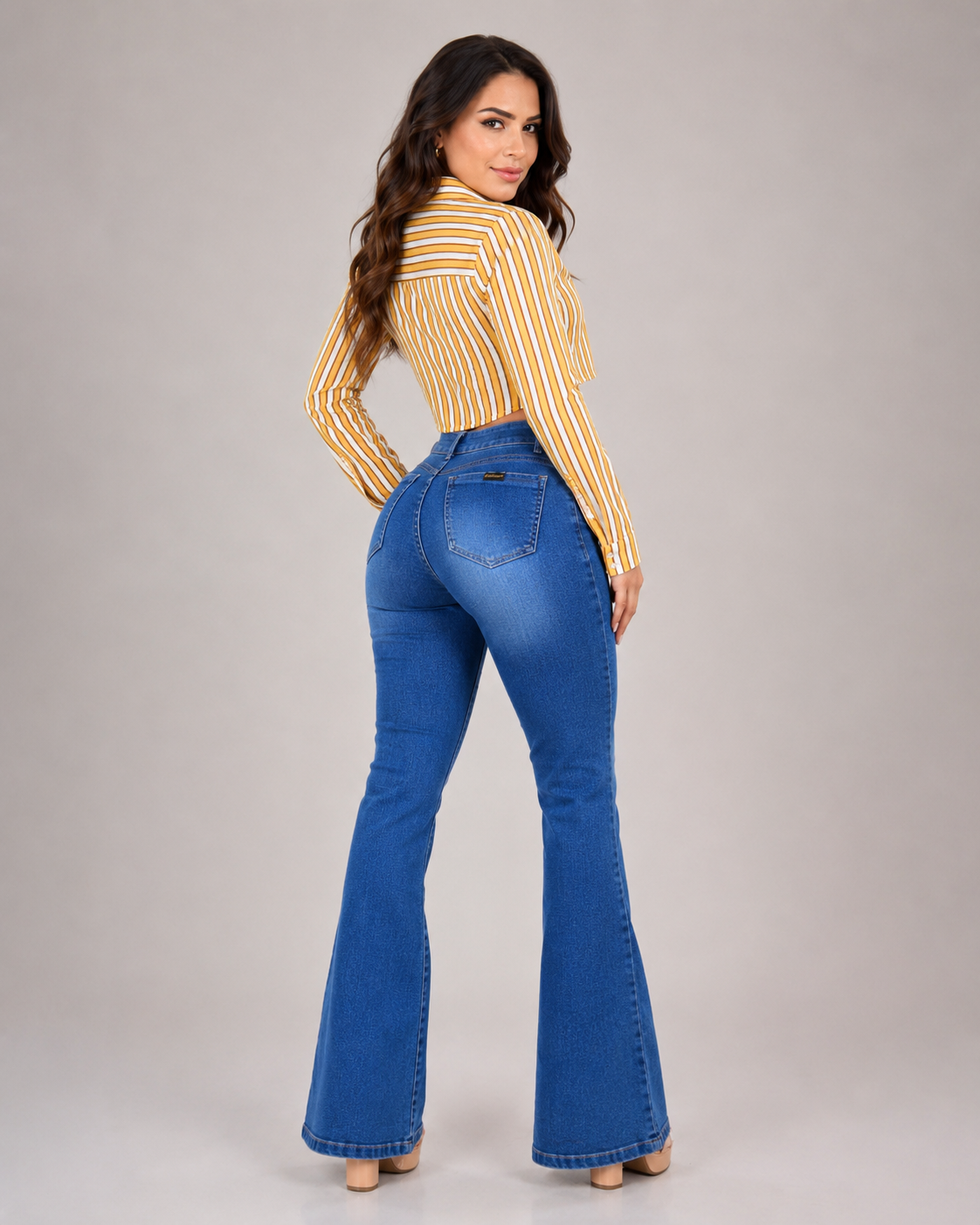 Pantalon De Mezclilla Acampanado 562
