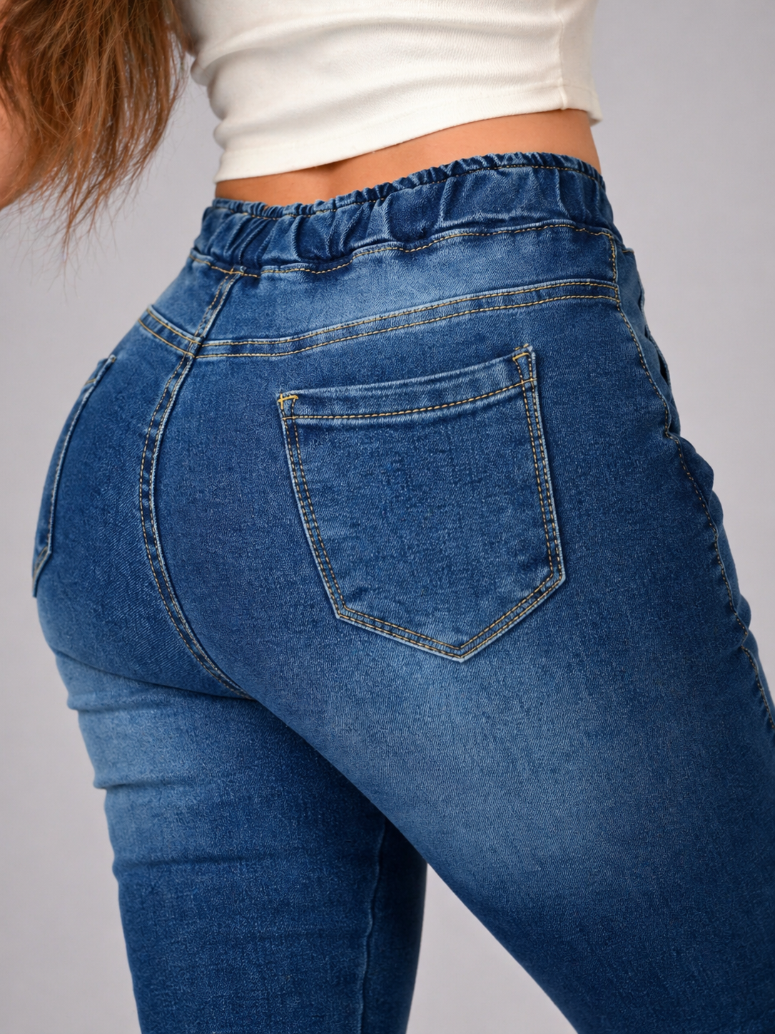 PANTALON DE MEZCLILLA ACAMPANADO 579
